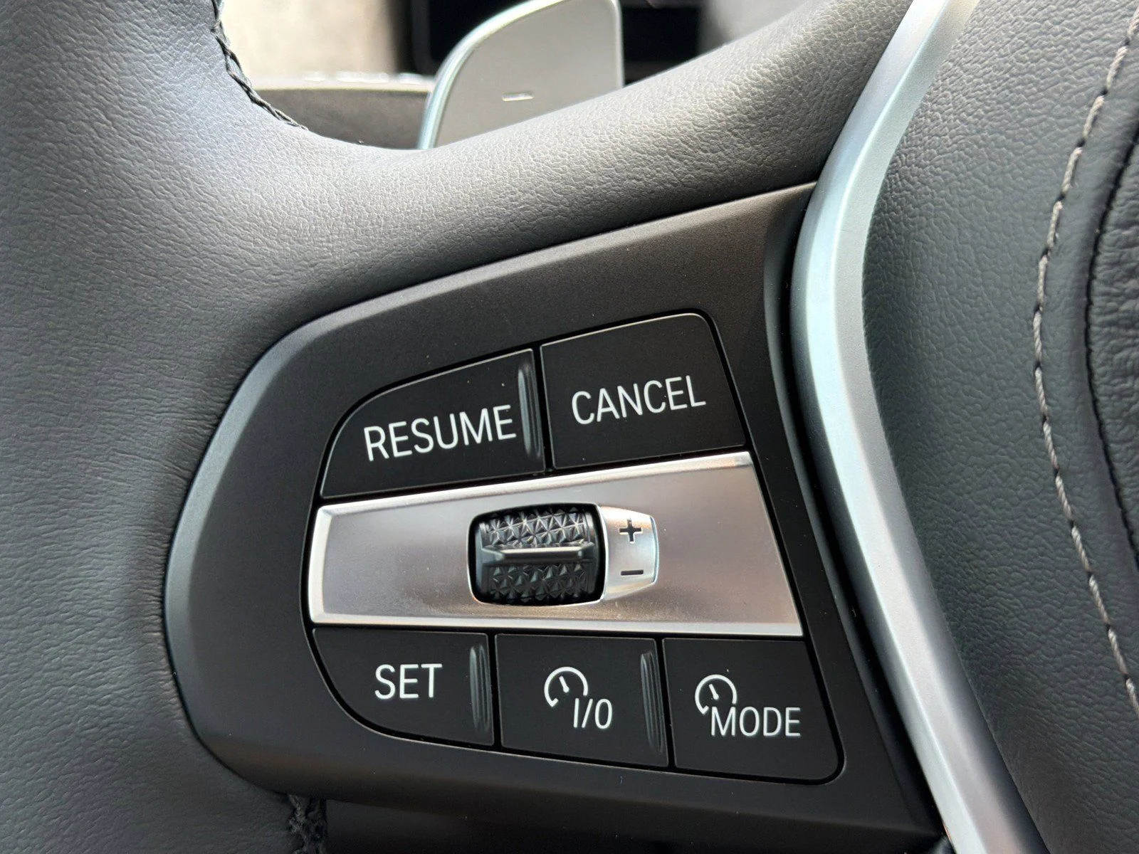New 2026 Skyscraper Grey Metallic BMW xDrive40i image 33
