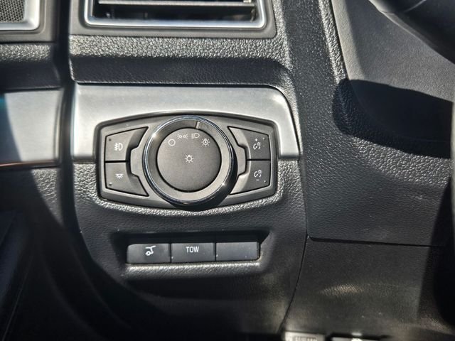 Used 2017 Gray Ford Sport image 17