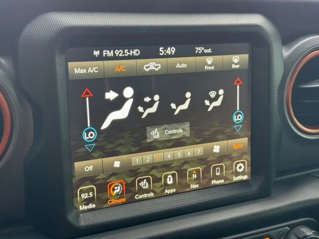 Used 2022 Green Jeep Mojave image 38