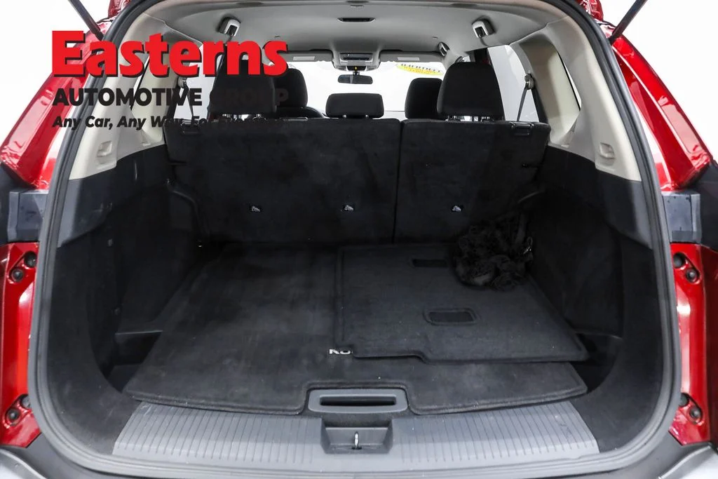 Used 2023 Red Nissan SV image 9