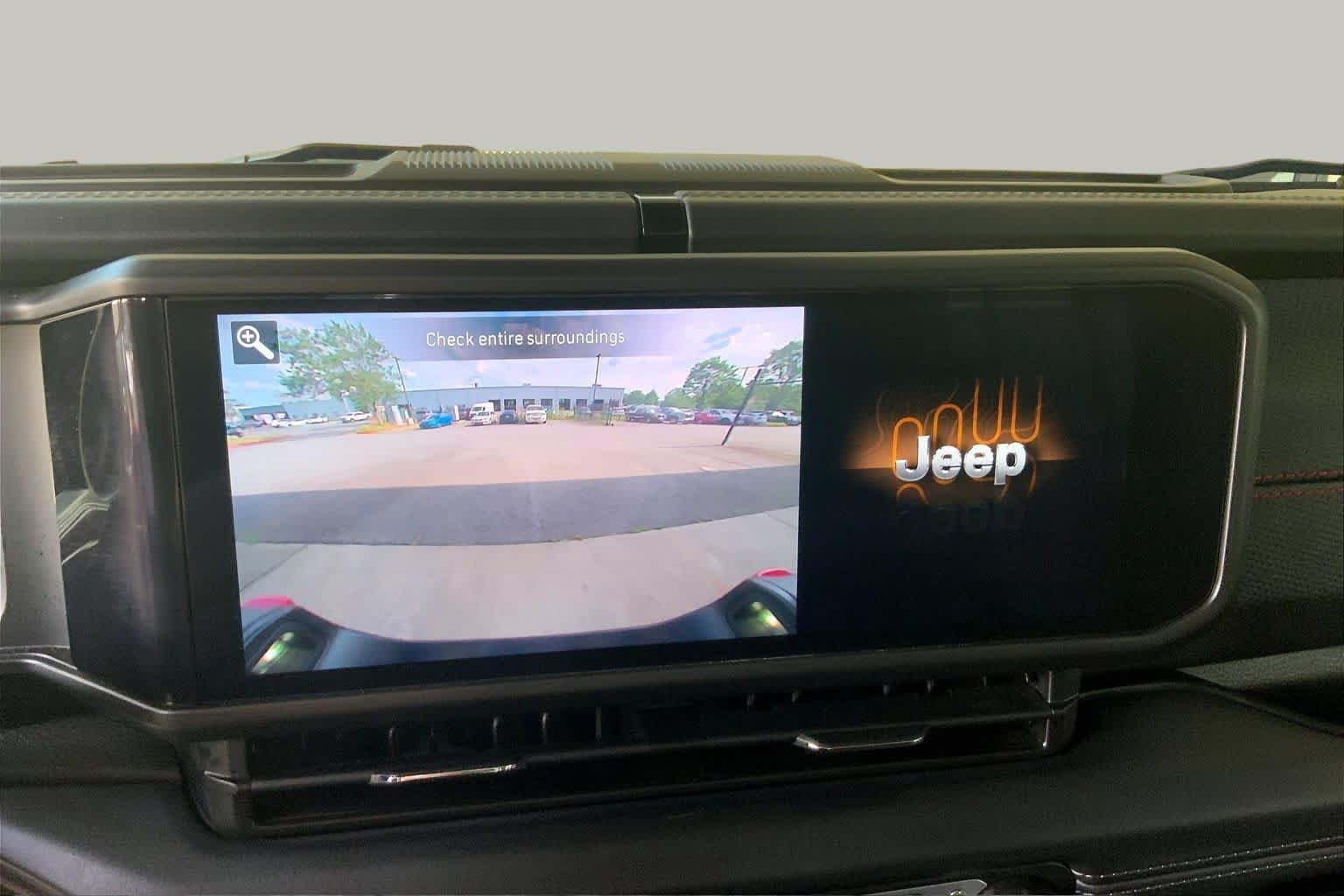 Used 2025 41 Jeep Rubicon image 28