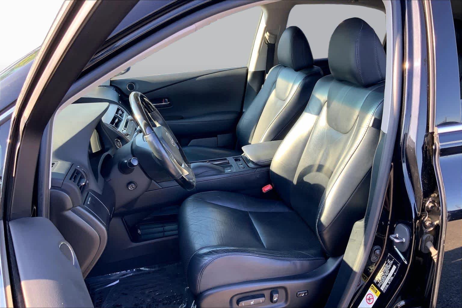 Used 2014 Obsidian Lexus  image 8