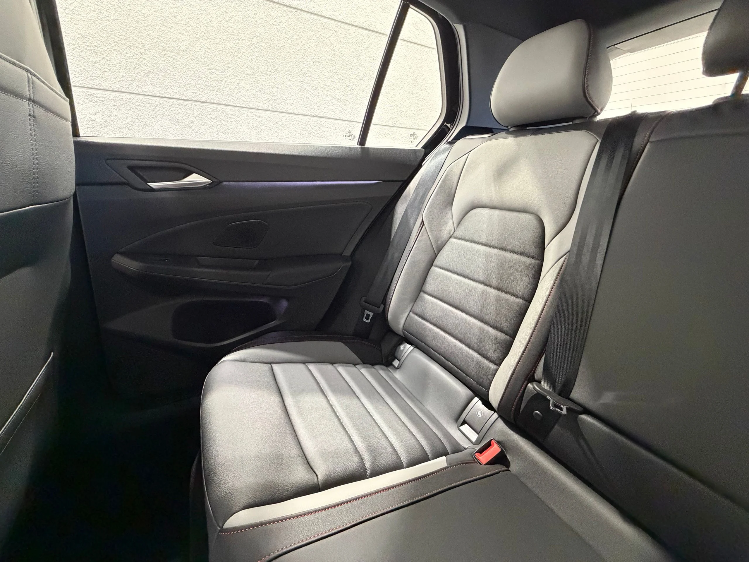 New 2026 Black Volkswagen 2.0T SE image 32