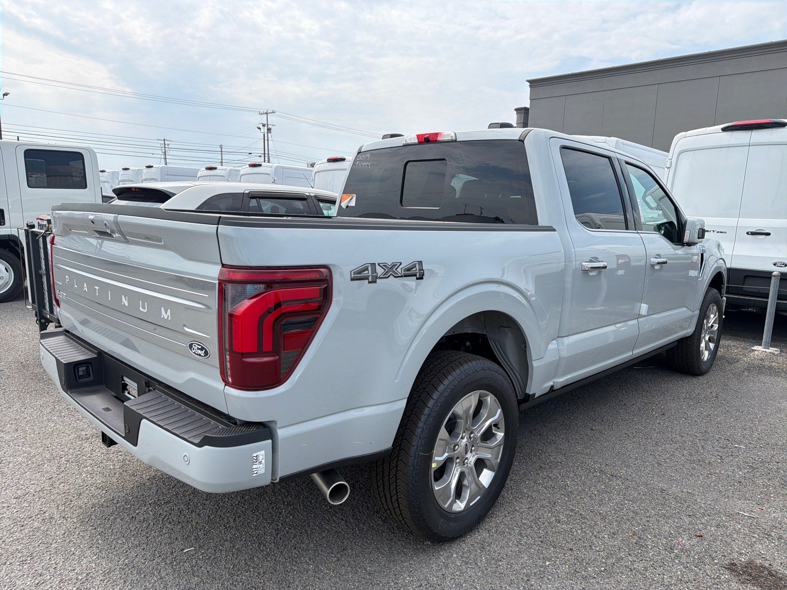 New 2026 Avalanche Ford Platinum® image 4