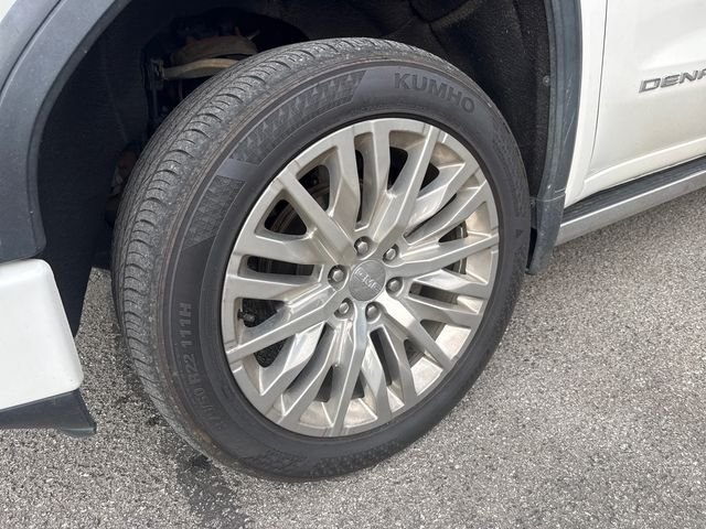 Used 2019 White Frost GMC Denali image 9
