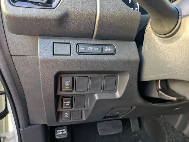 New 2026 Glacier White Nissan Crew Cab SV image 23