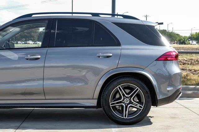 Used 2024 Silver Mercedes-Benz GLE 450 image 18