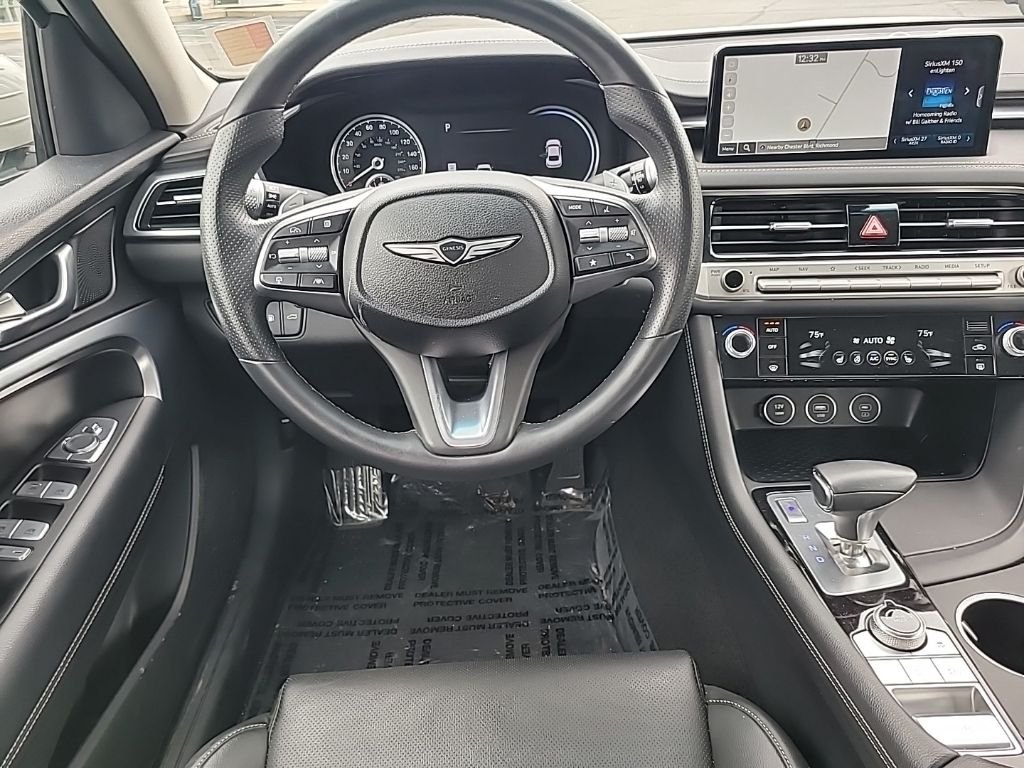 2025 GENESIS G70 Standard - Photo 9