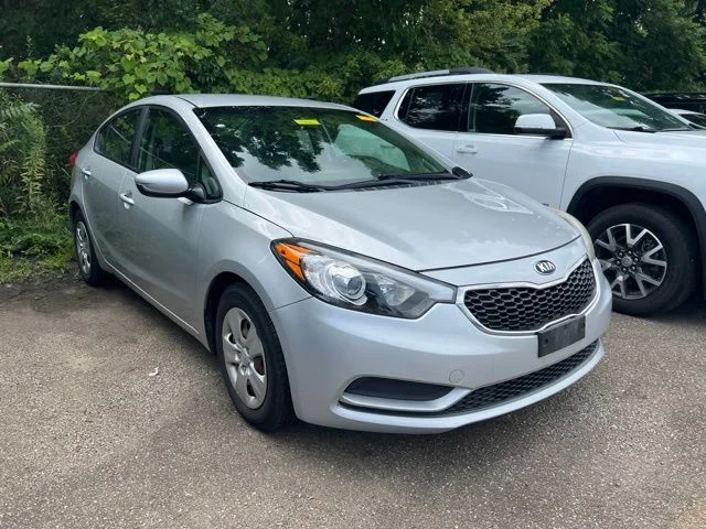 Used 2016 Silver Kia LX image 11
