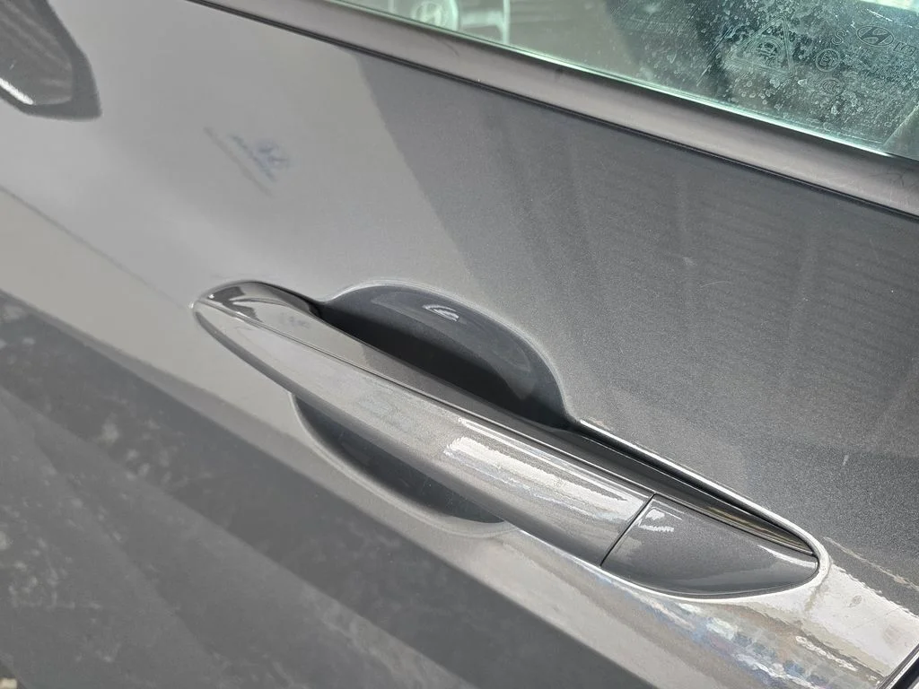 Used 2025  Hyundai SE image 34