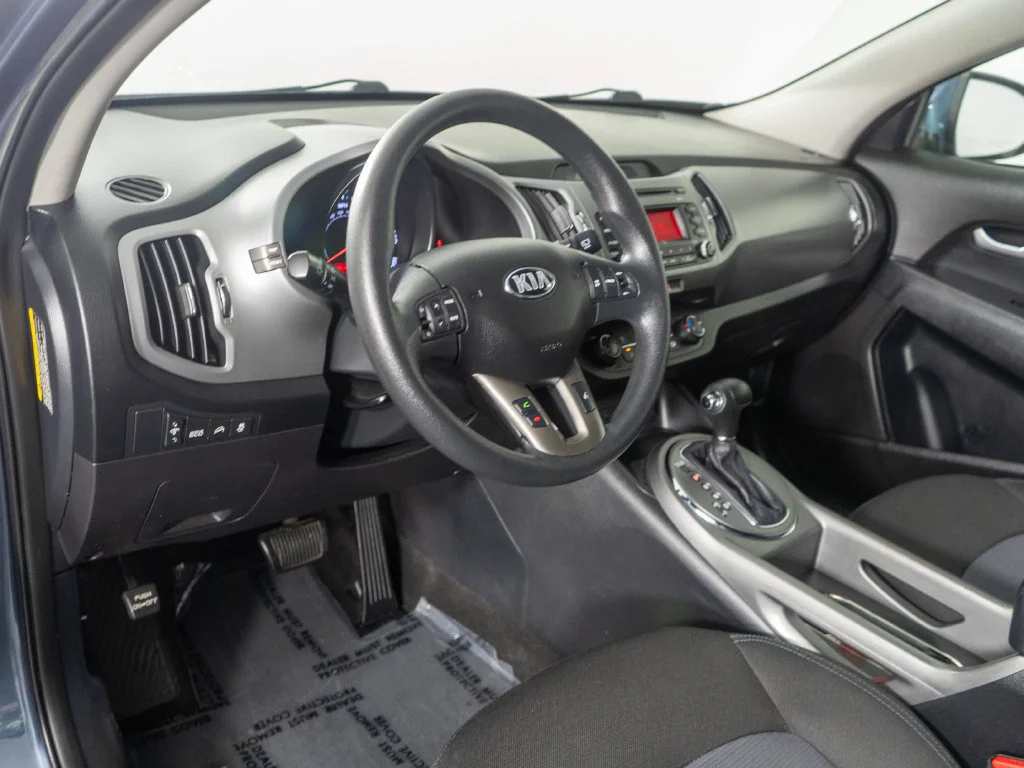 Used 2015 Blue Kia LX image 13
