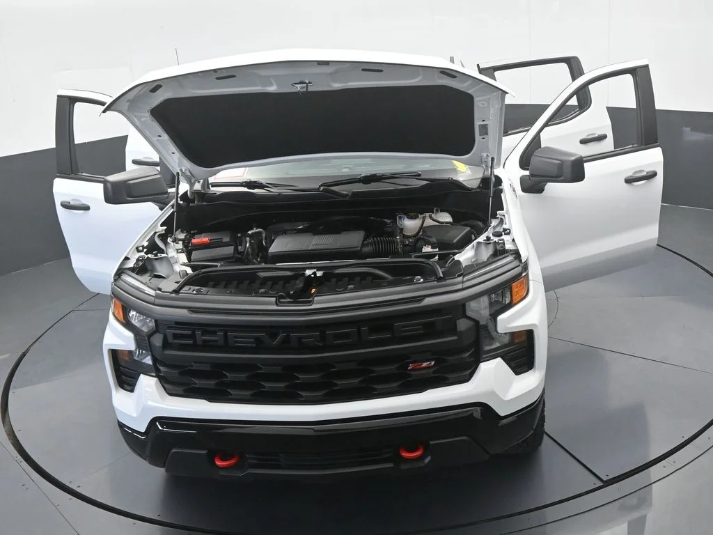 Used 2024 Summit White Chevrolet Custom Trail Boss image 75