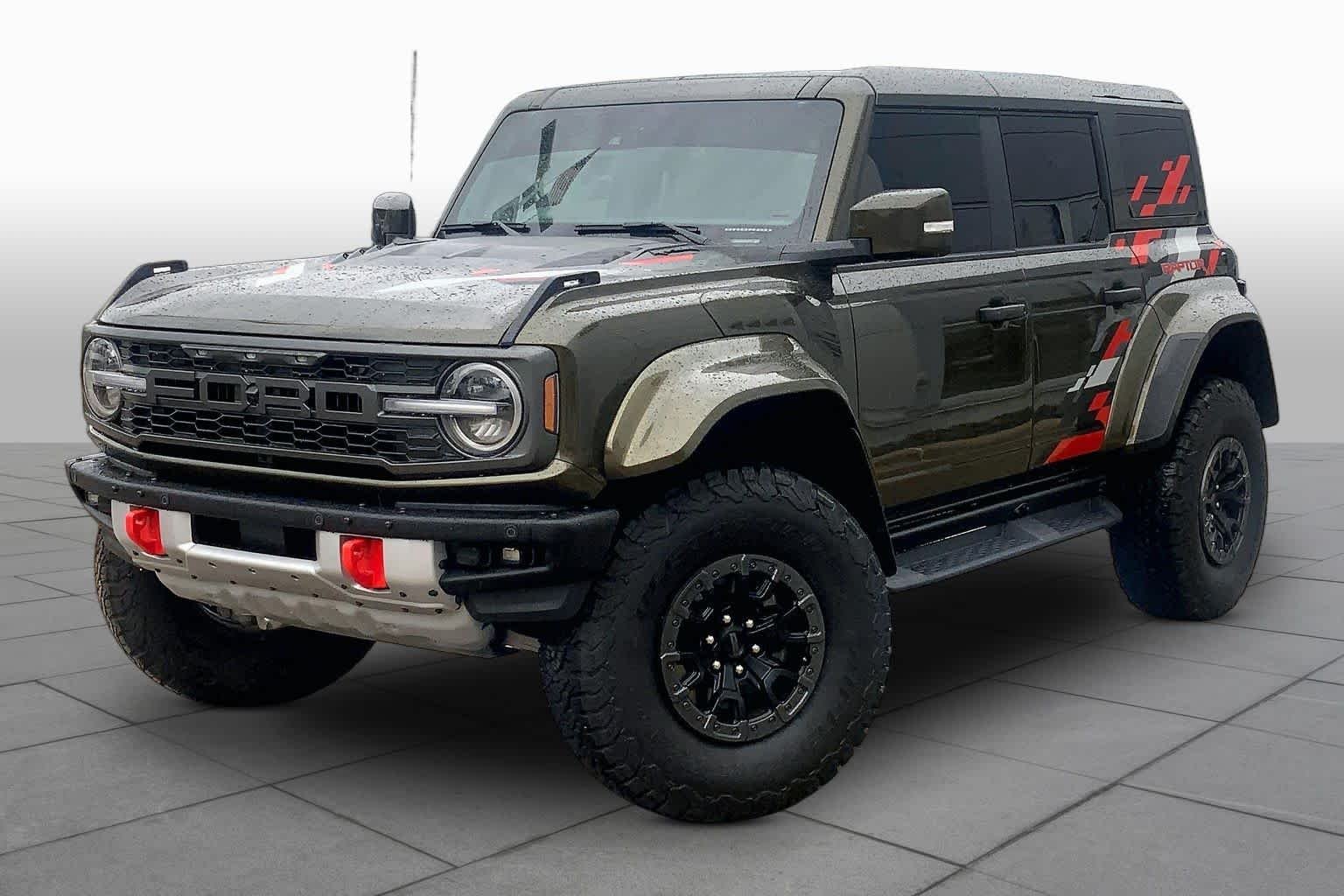 Used 2025 Shelter Green Metallic Ford Raptor image 2