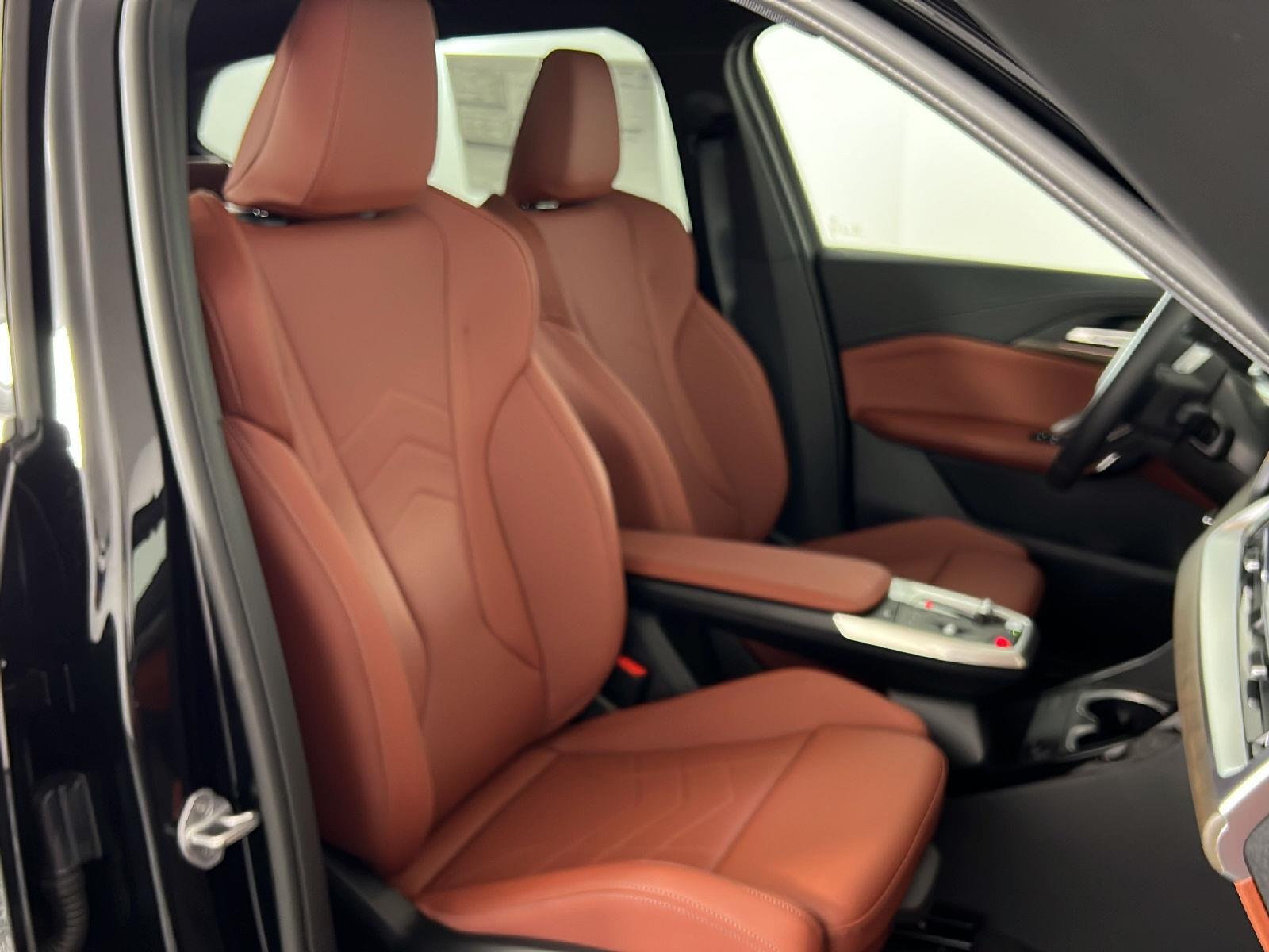 New 2027 Black Sapphire Metallic BMW xDrive28i image 14