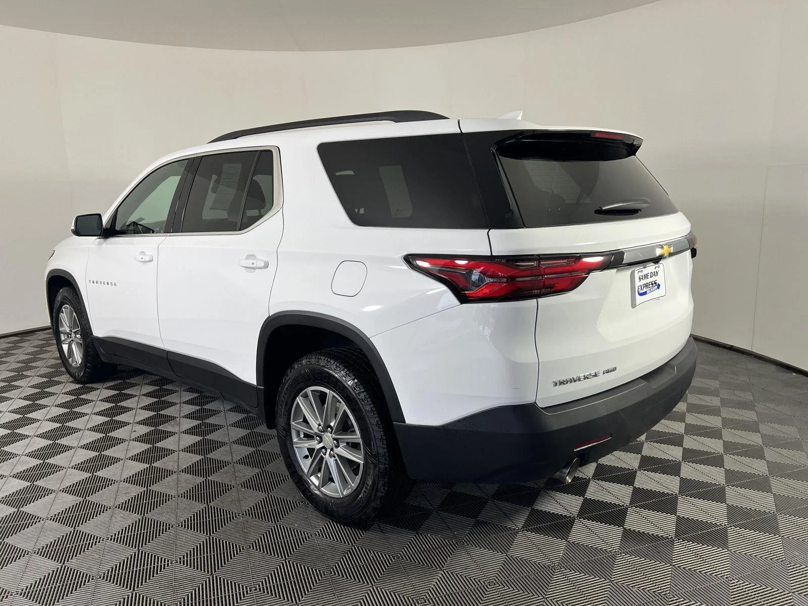 Used 2023 Summit White Chevrolet LT image 29