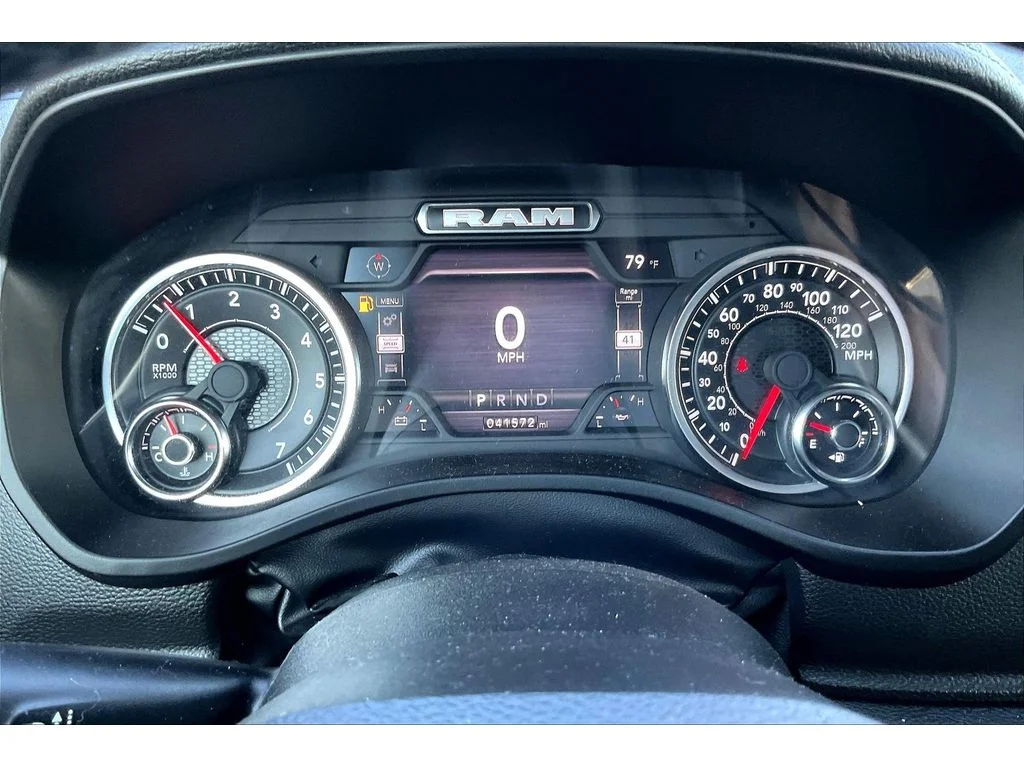 Used 2023  Ram Laramie image 13