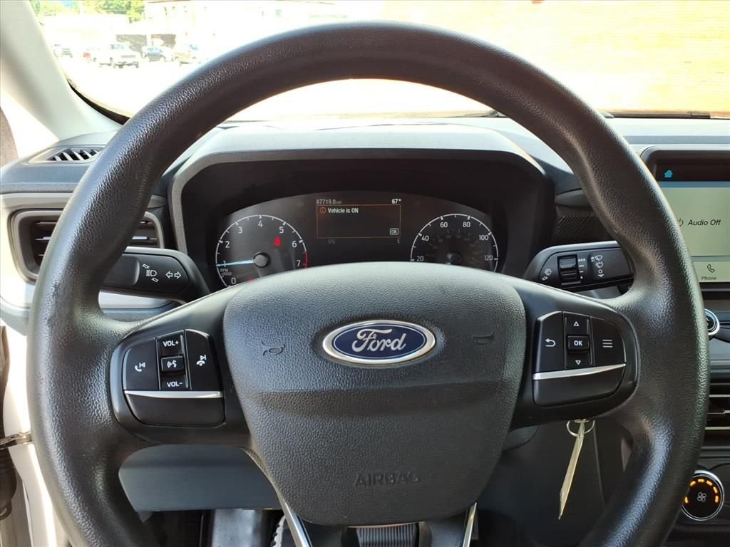 Used 2022 White Ford XL image 19