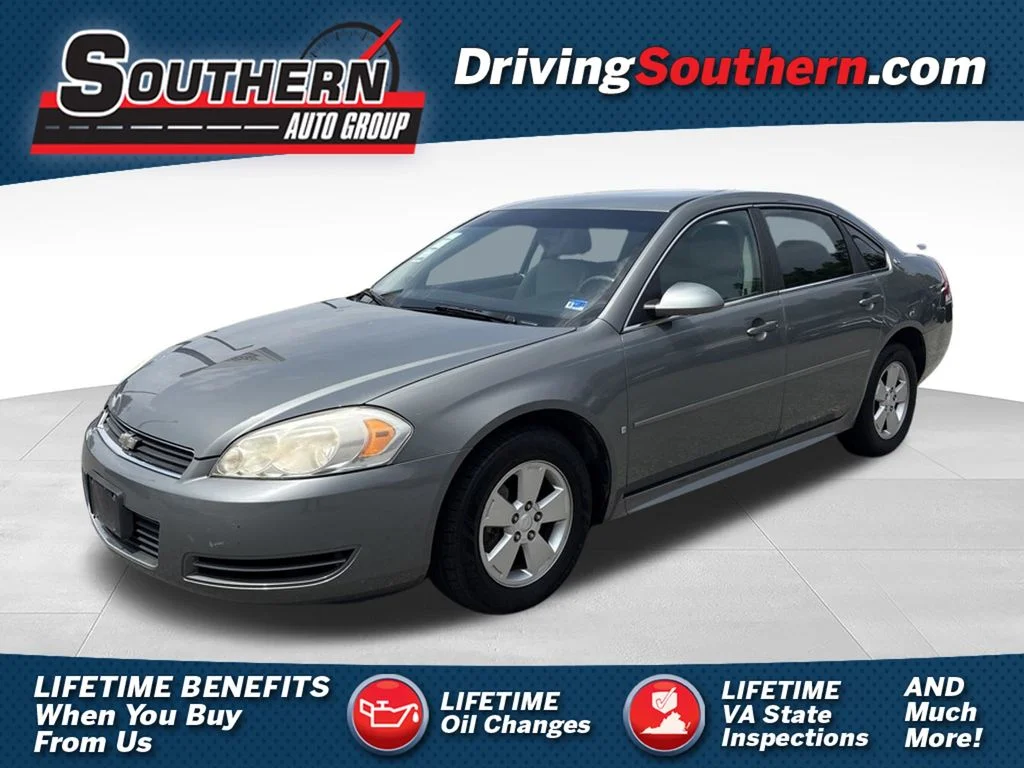 Used 2009 Dark Silver Metallic Chevrolet LT image 1