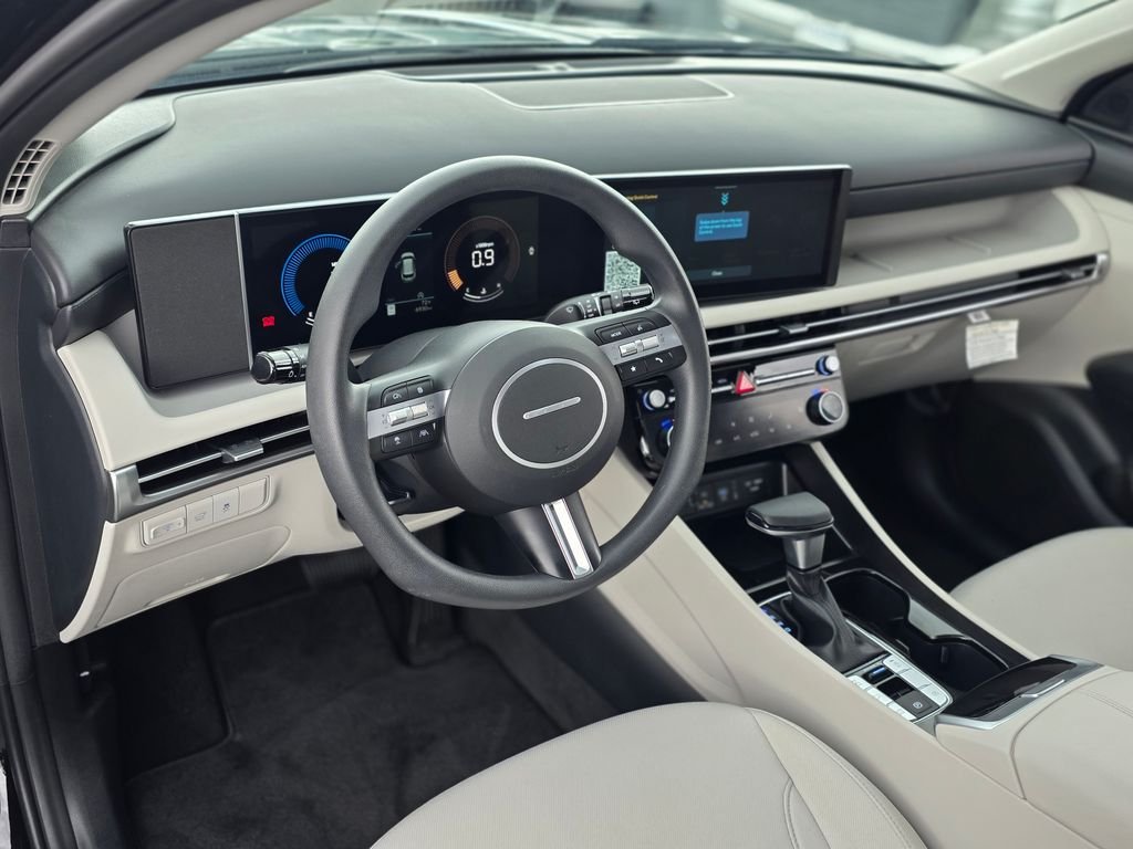 Certified Used 2025 Black Hyundai SEL image 22