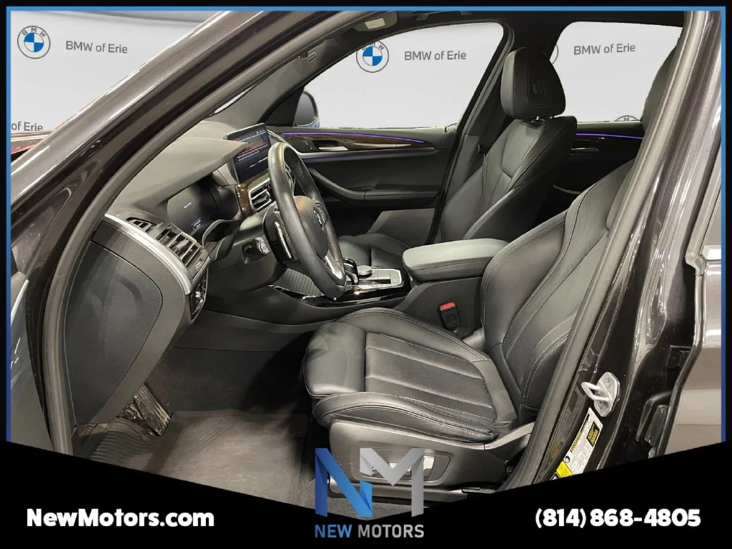 Used 2023 Dark Graphite BMW xDrive30i image 9