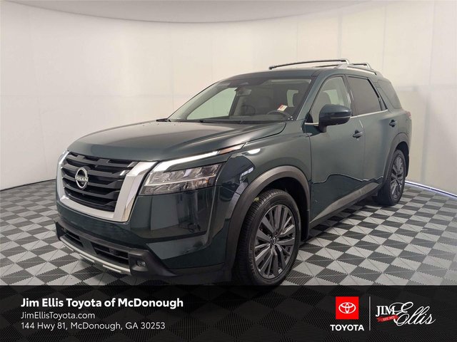 2023 Nissan Pathfinder SL