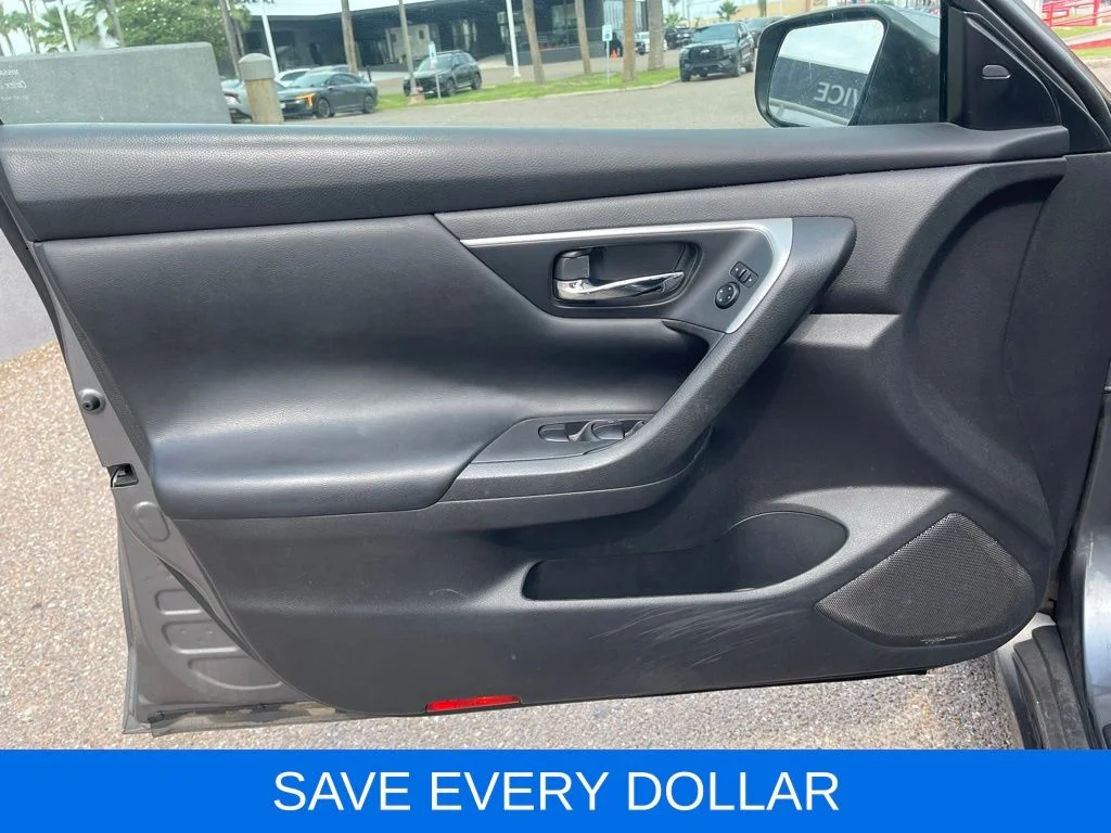 Used 2016 Gray Nissan 2.5 SV image 12