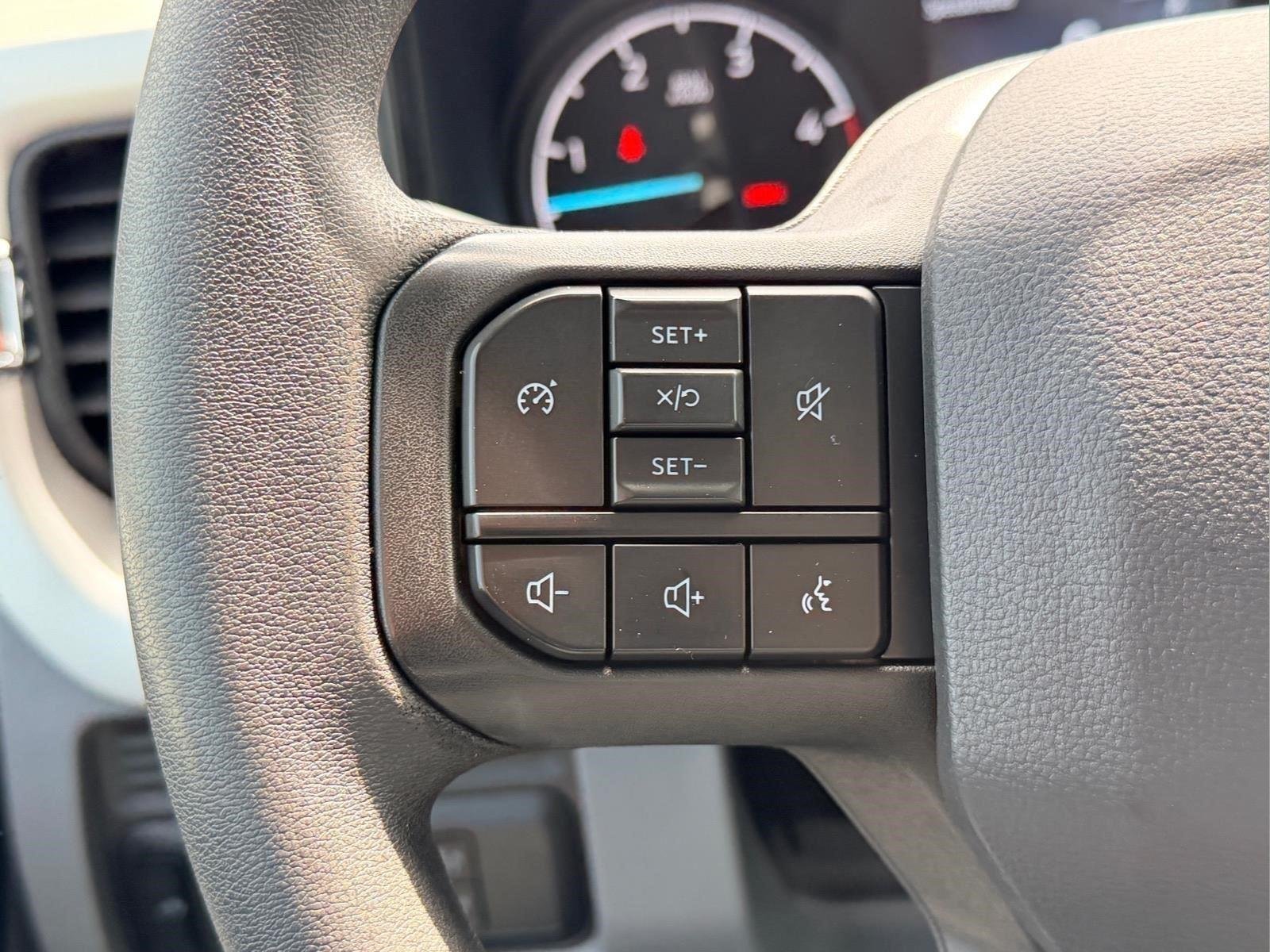 Used 2024 Oxford White Ford XL image 23