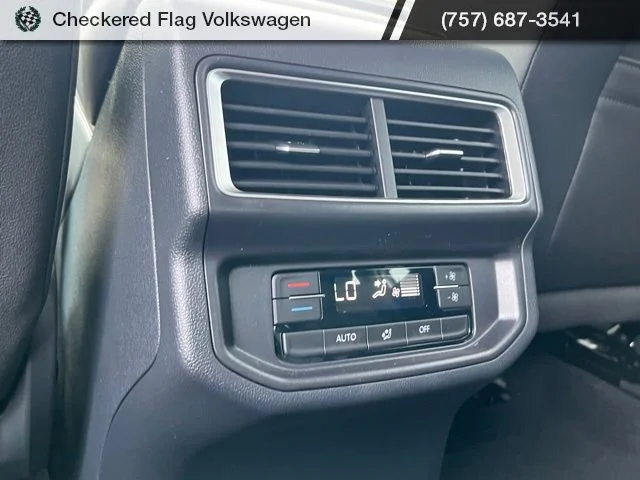 New 2026 Silver Volkswagen 2.0T SE w/Technology image 31