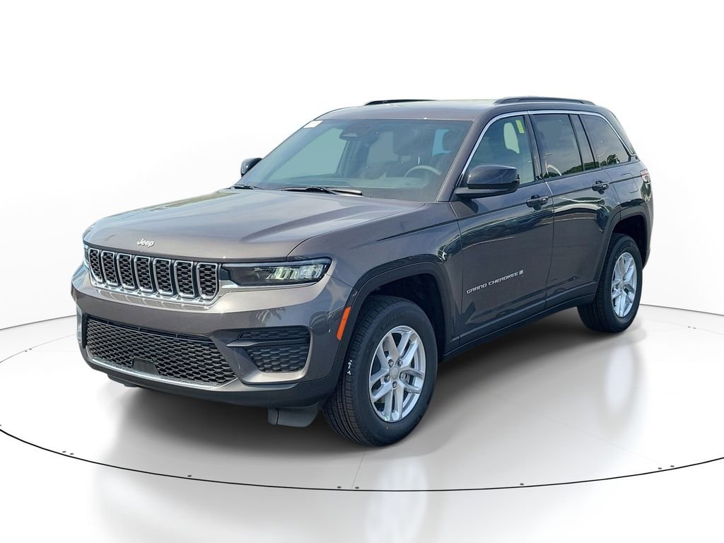 New 2026 Baltic Gray Metallic Clearcoat Jeep Laredo X image 2