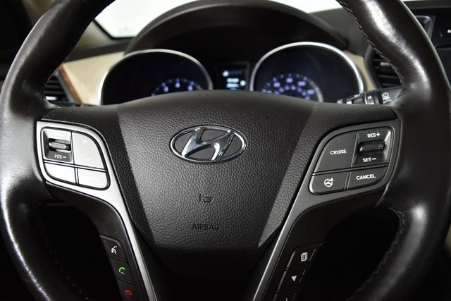 Used 2014 Red Hyundai GLS image 18
