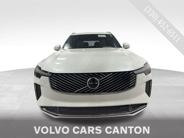 New 2026 White Volvo B6 Plus 7-Seater image 1