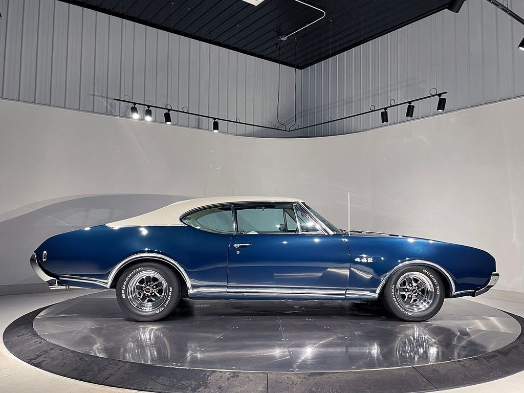 Used 1968  Oldsmobile Supreme image 4