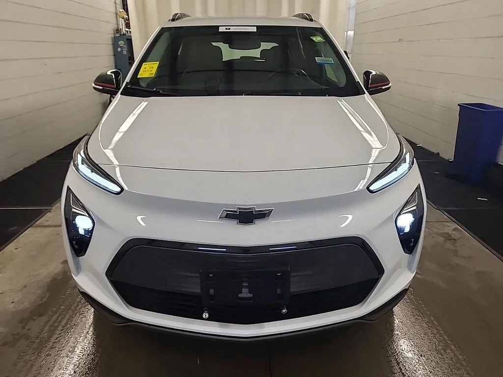 Used 2023 Chevrolet Bolt EUV LT with VIN 1G1FY6S03P4200434 for sale in Bedford, OH