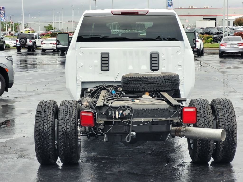 2026 Chevrolet Silverado 3500 HD Chassis Cab Work Truck view 5