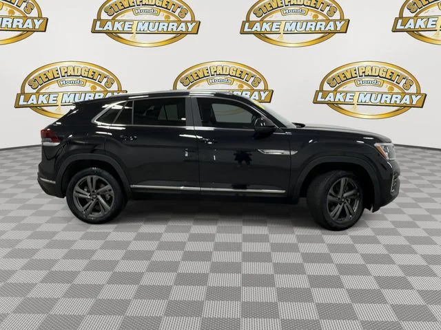 Used 2024 Deep Black Pearl Volkswagen 2.0T SEL R-Line image 5