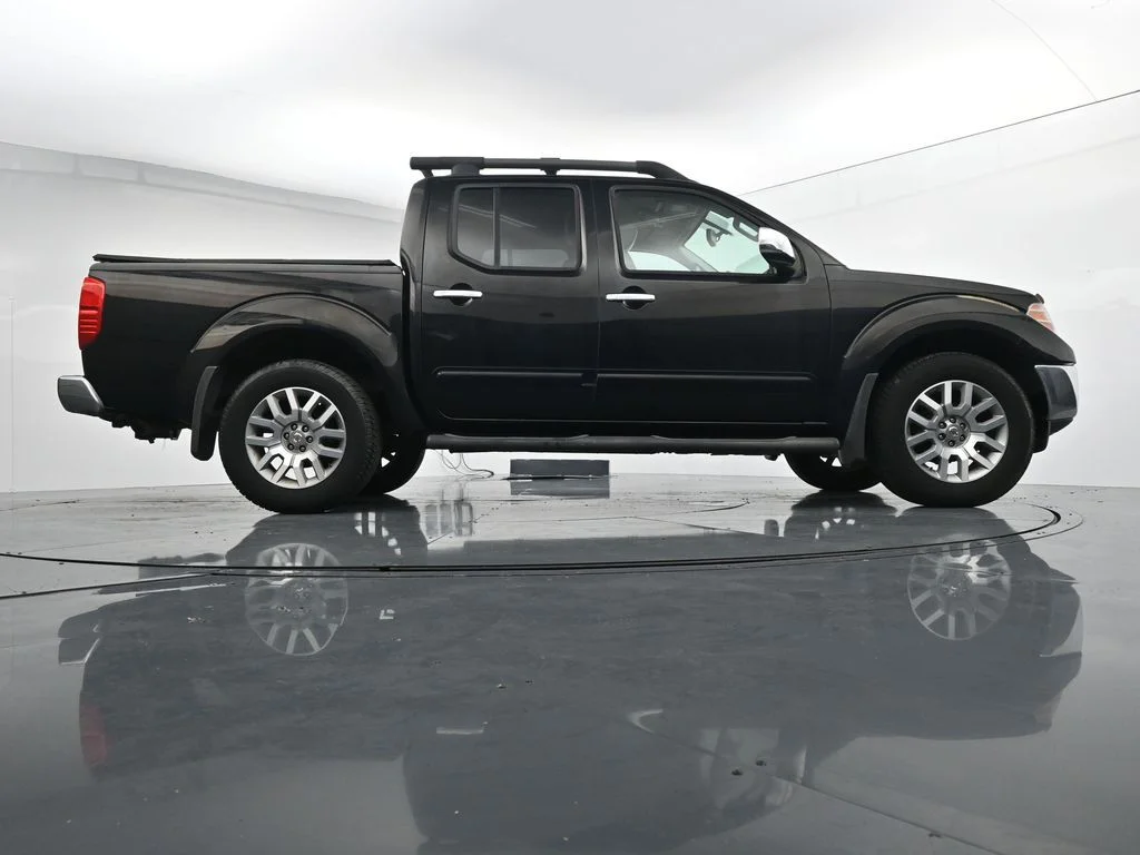 Used 2012 Black Nissan SL image 36
