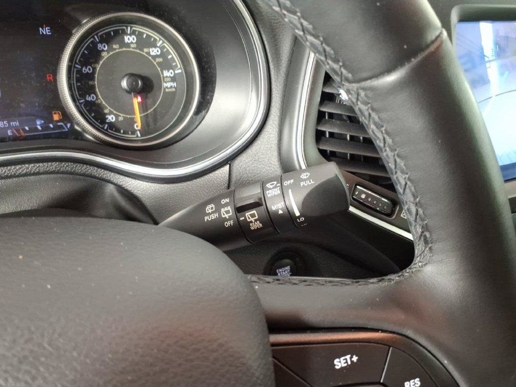 Used 2019 Red Jeep Trailhawk image 26