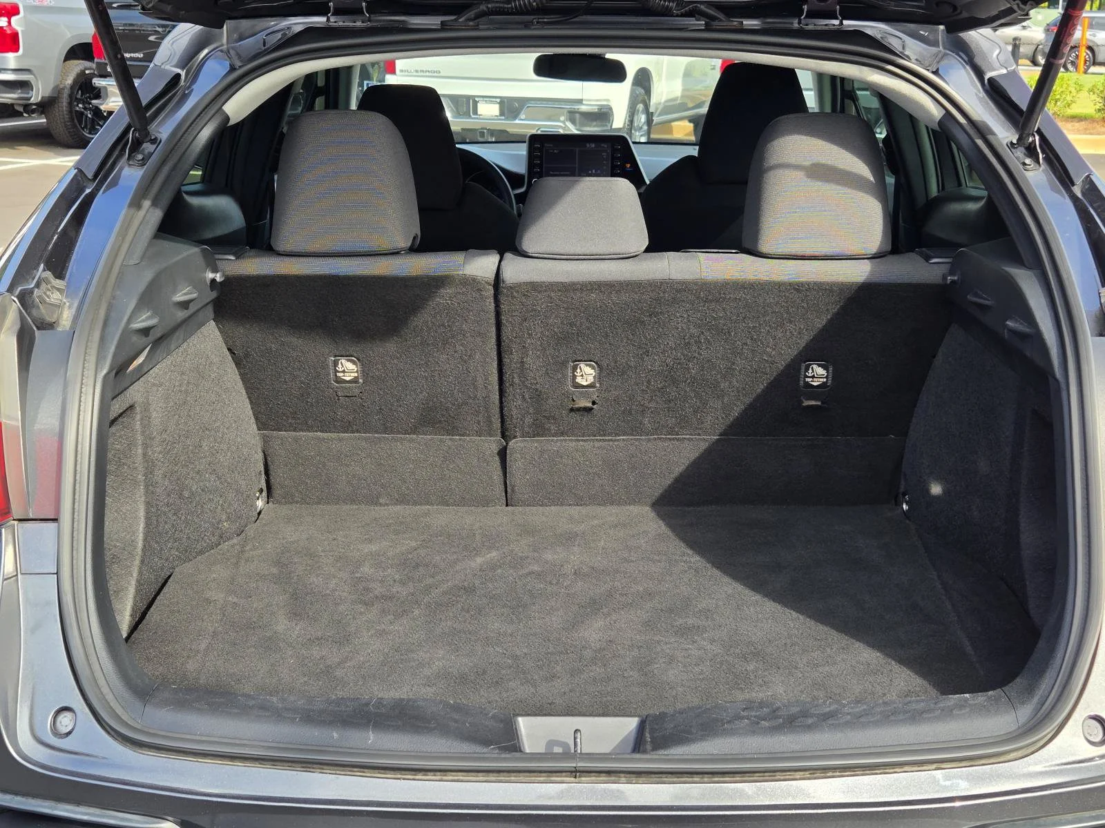 Used 2021 Gray Toyota LE image 14