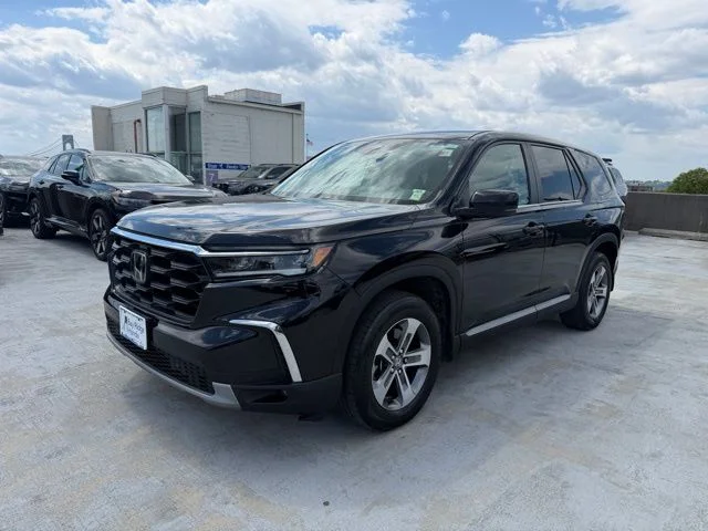 Used 2023 Gray Honda EX-L image 3