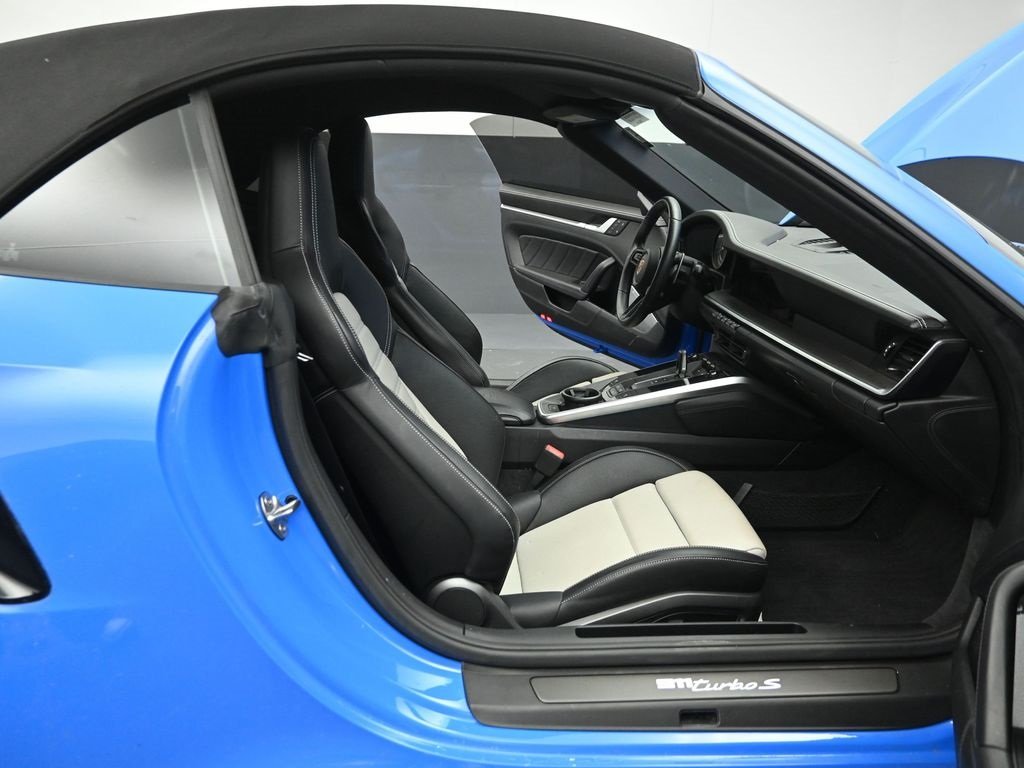 2022 PORSCHE 911 - Image 25