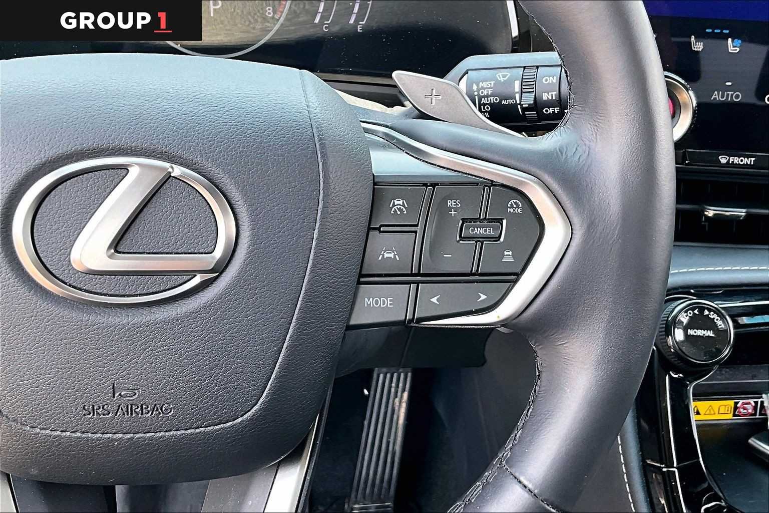 Used 2025 Eminent White Pearl Lexus Premium image 24