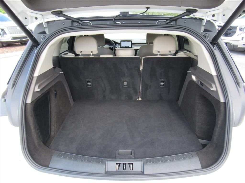 Used 2022 White Lincoln Standard image 35