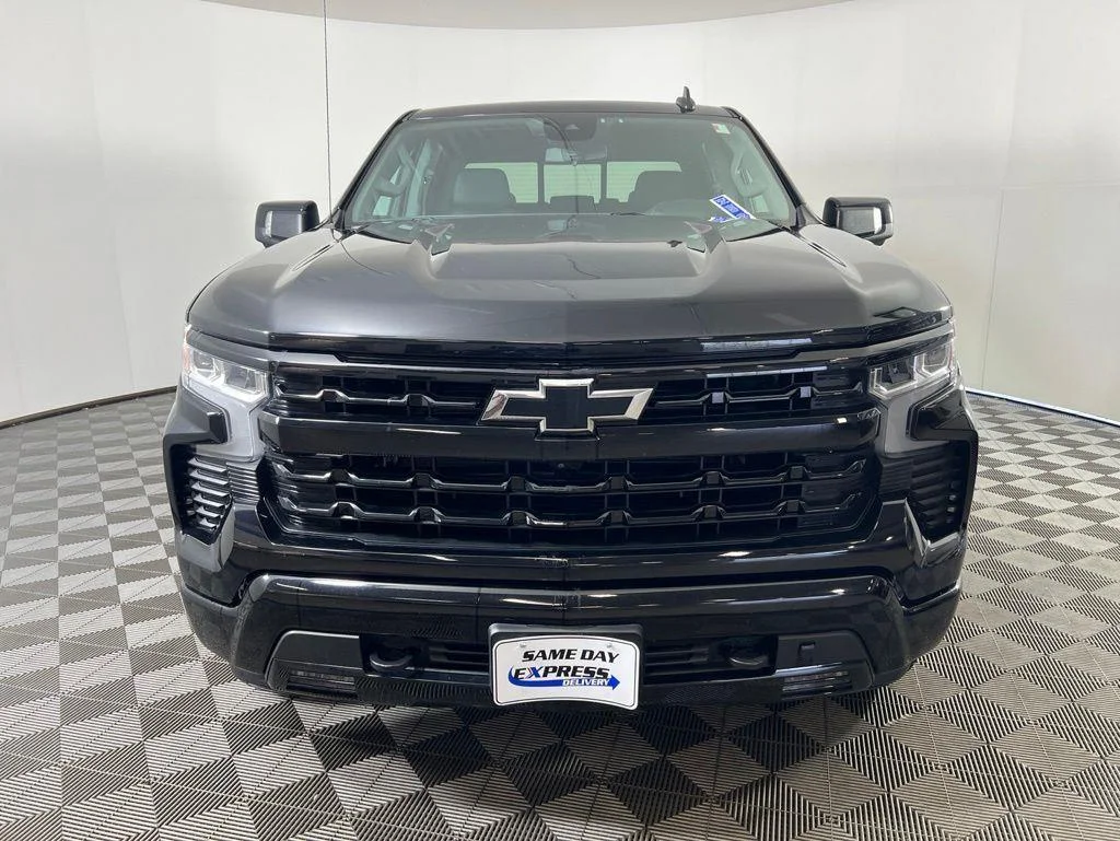 Used 2023 Black Chevrolet RST image 31