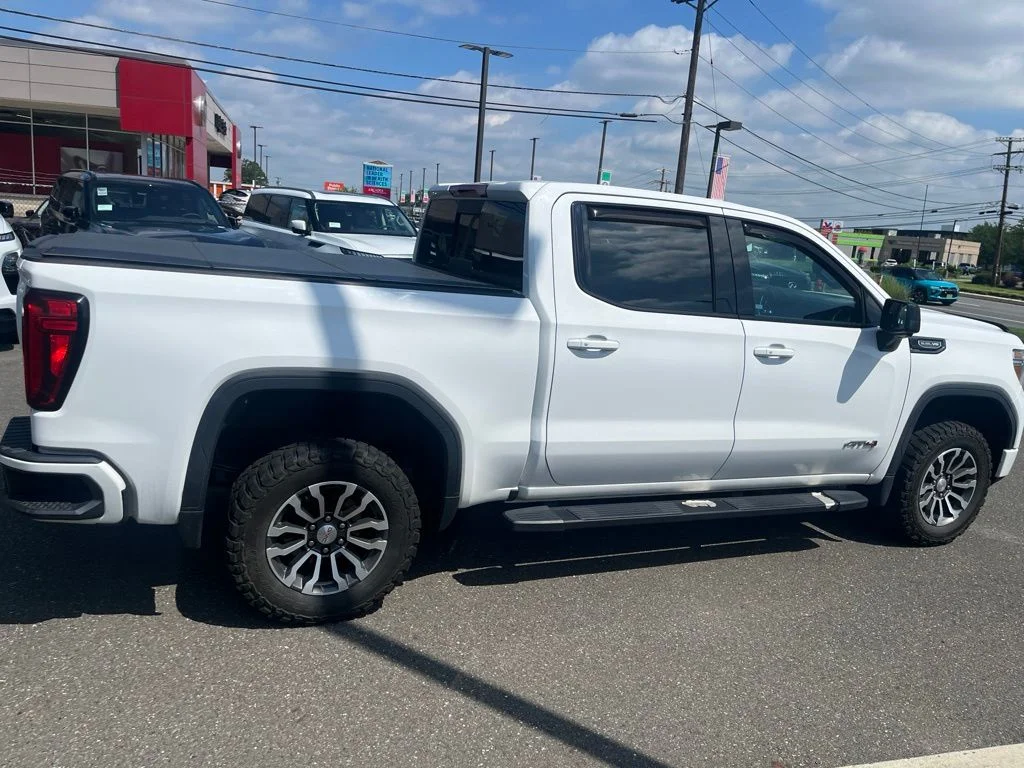 Used 2020 Summit White GMC AT4 image 2