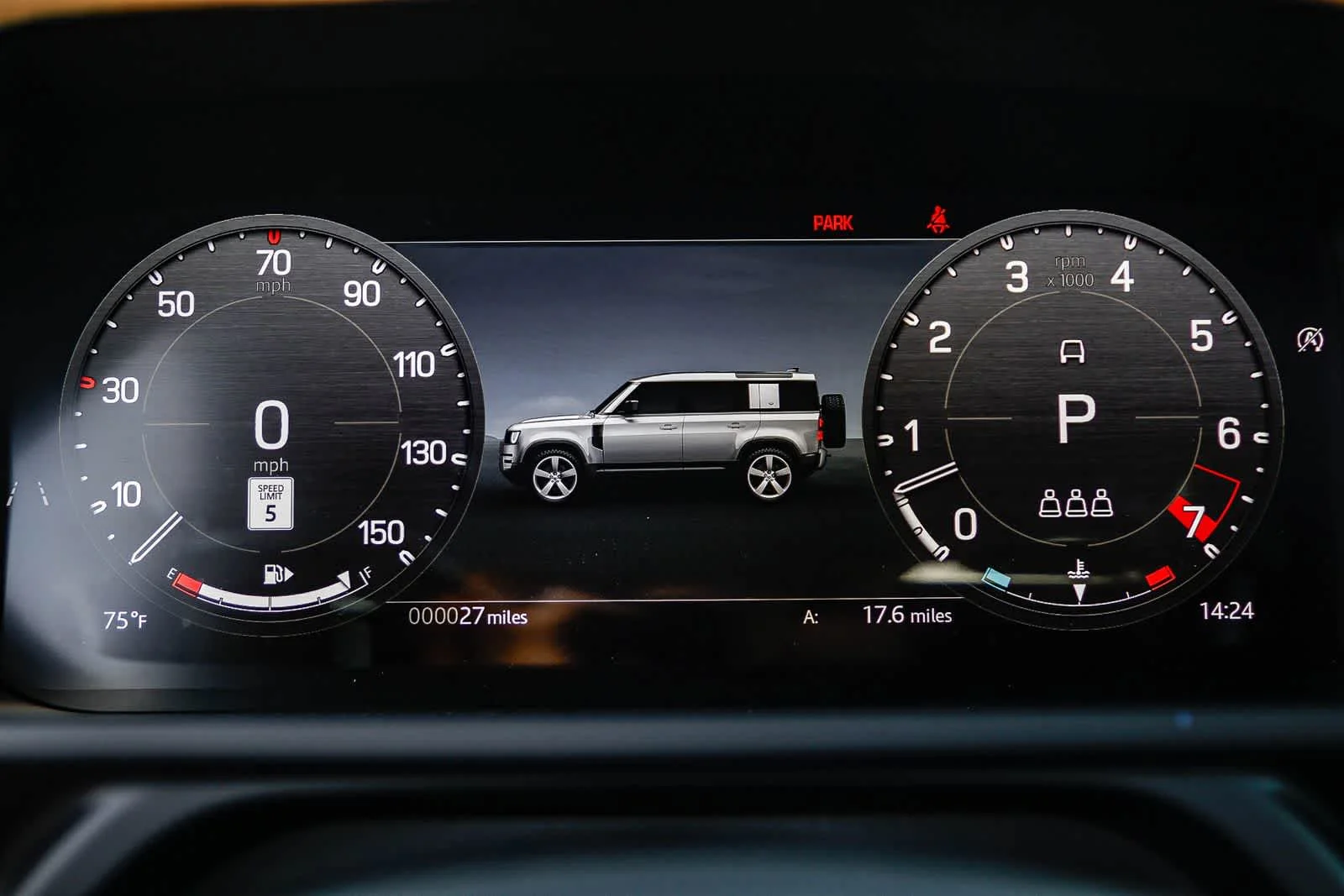 2026 Land Rover Defender V8 - Photo 20
