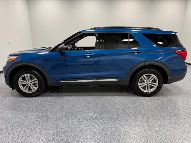 Used 2020 Blue Ford XLT image 6
