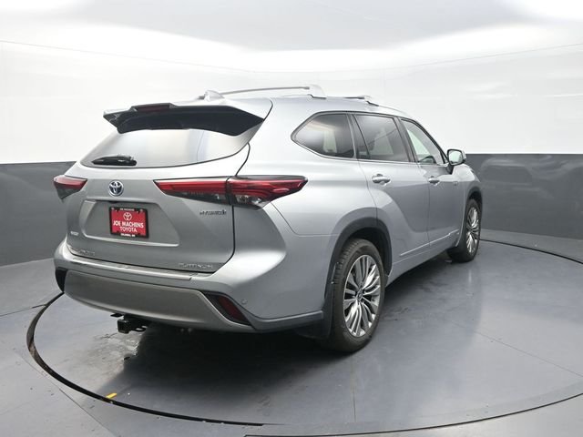 Used 2021 Silver Toyota Platinum image 8