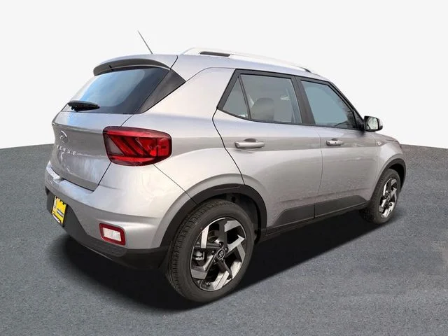 Used 2026 Silver Hyundai SEL image 3