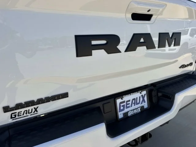New 2027 Bright White Clear-Coat Exterior Paint RAM Laramie image 18