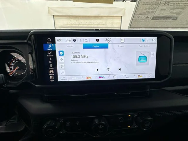 New 2026 Reign Exterior Paint Jeep Sahara image 13